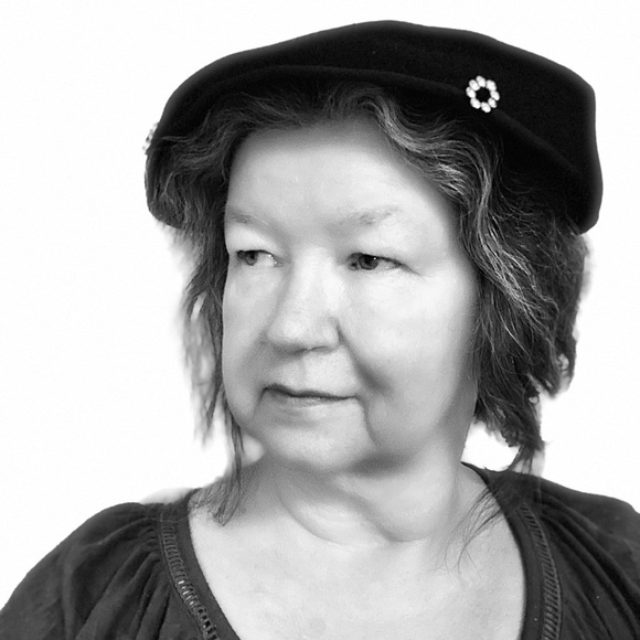 Vntg ladies Black velvet bonnet Hat w rhinestones Lazarus model Cincinnati beani - Picture 5 of 16